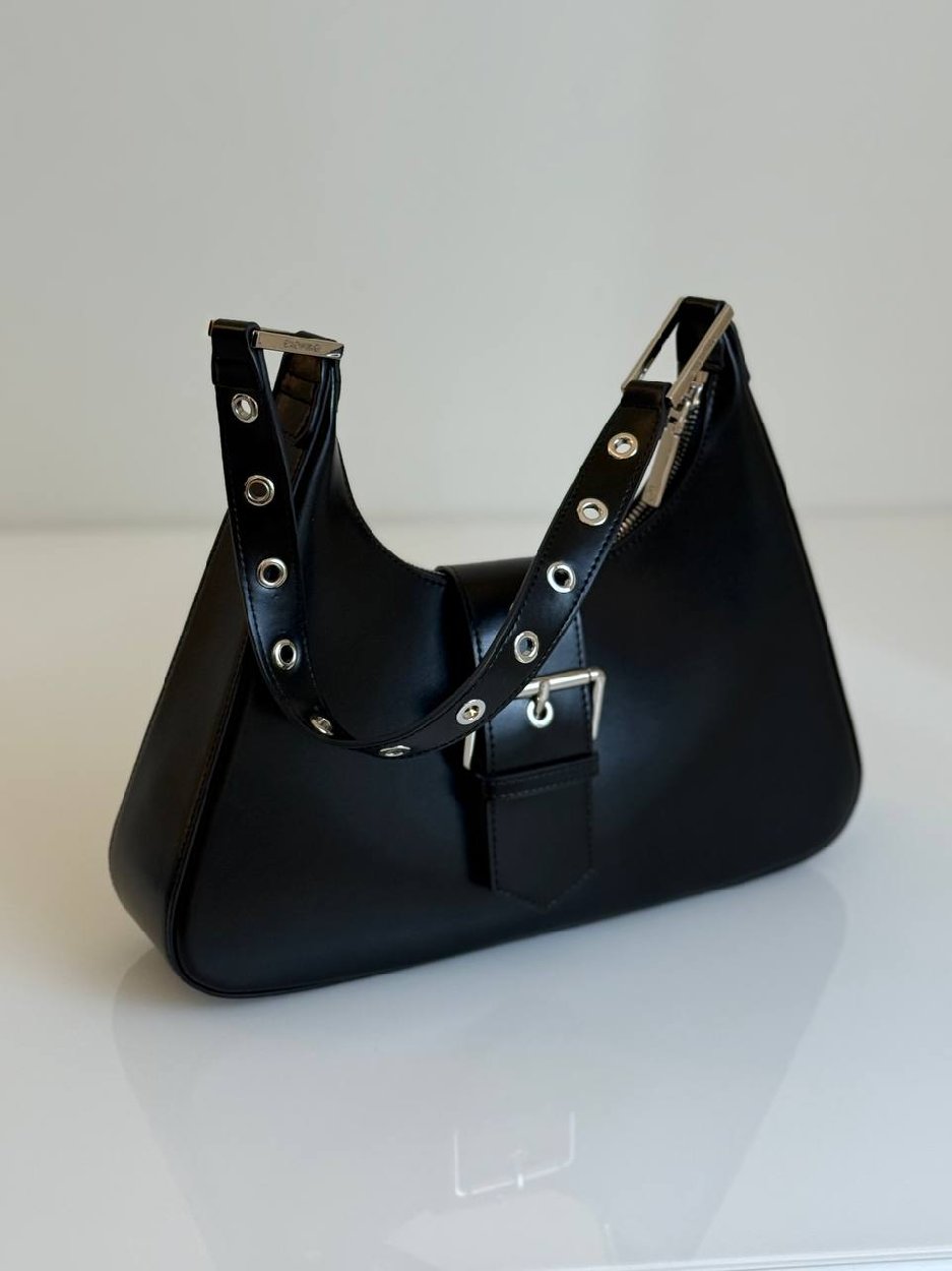 photo_2025-12-12_13-00-32