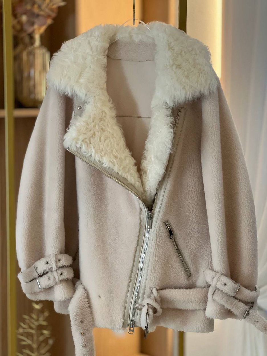 photo_2025-12-08_16-21-11